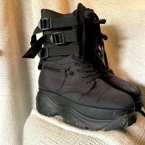 Mad Hustle pocket combat boots